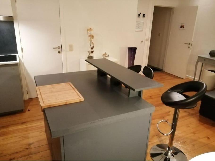 The Pop-Art Luxury Suite Шарлеруа Экстерьер фото